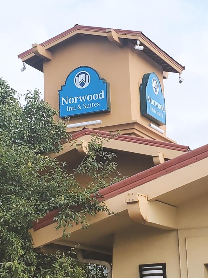 Norwood Inn & Suites Merrillville Exterior foto